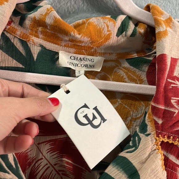 BNWT Chasing Unicorns I Can’t Explain Cotton Gauze Romper Sz Small 🦄 - Picture 6 of 10